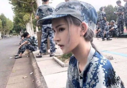 贵州轻工军训小姐姐是谁,贵州轻工军训小姐姐走红网络